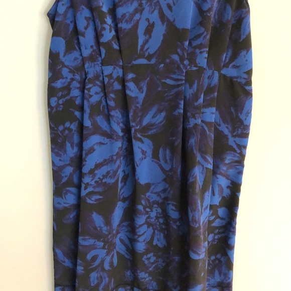 Simply Vera Dress - Picture 7 of 7